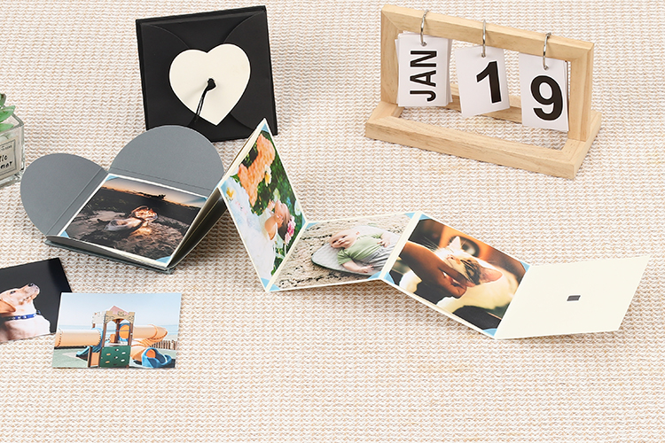sticky paper photo album