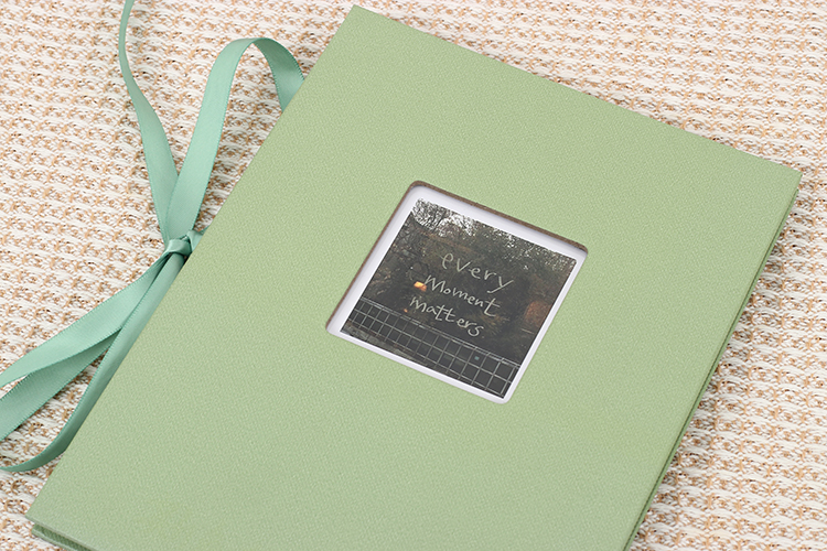 4 x 6 photo album with paper pages
