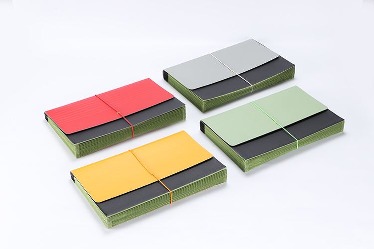 expanding accordion folder