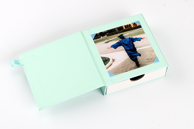 wedding photo album with tissue paper